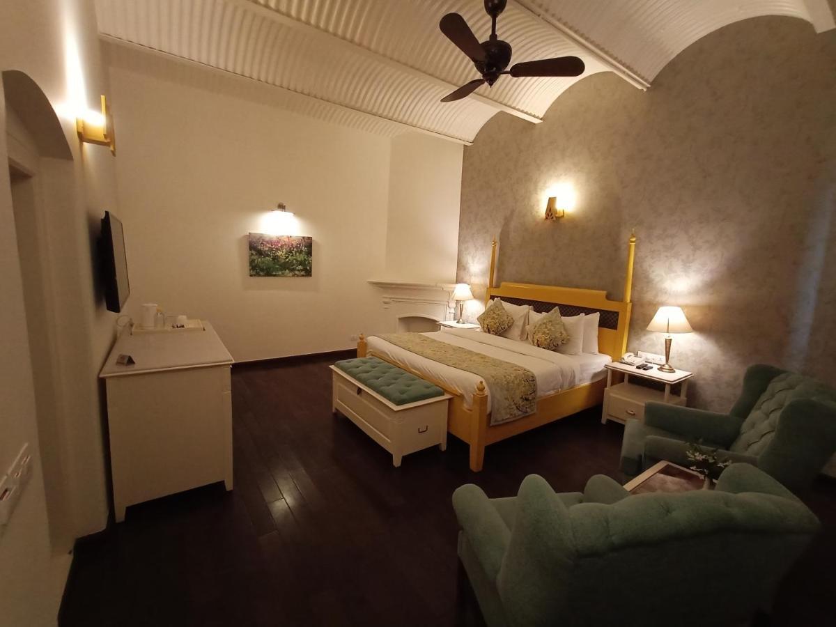 Hotel Pine Retreat Mallroad Mussoorie Luaran gambar